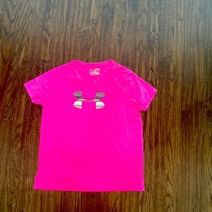Girls Under Armour t-shirt